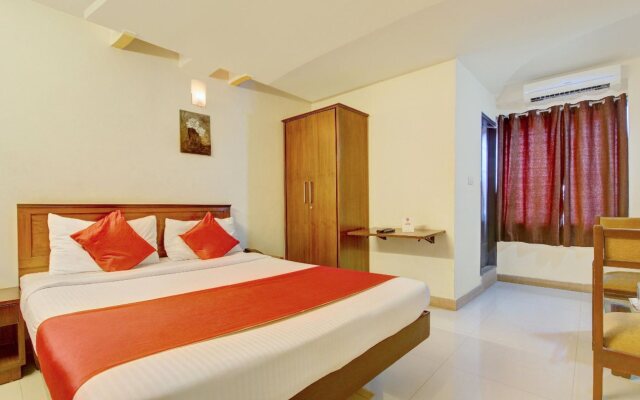 OYO Flagship 8002 I Cloud Sri Sai Inn