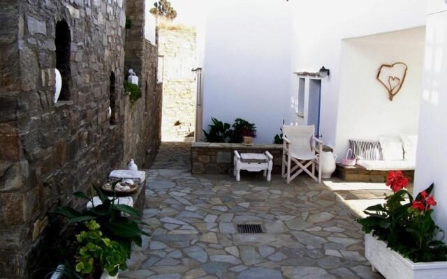 Elena Studios and Apartments