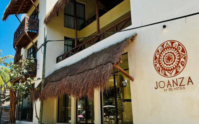 Joanza by ÓOL Hotels