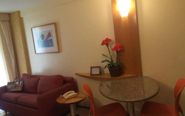 Apartamento Em Andar Alto com Vista Mar Meireles