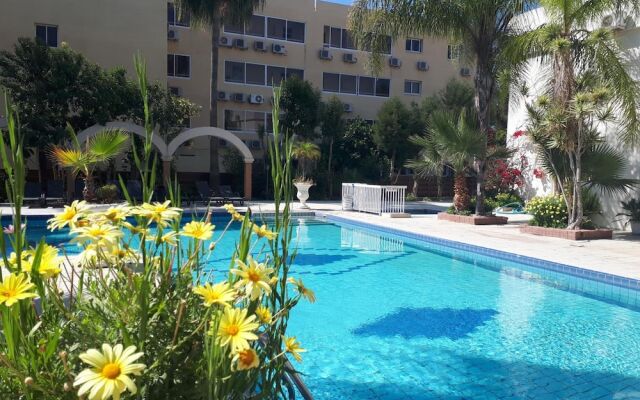 Tasiana Hotel Apartments Complex