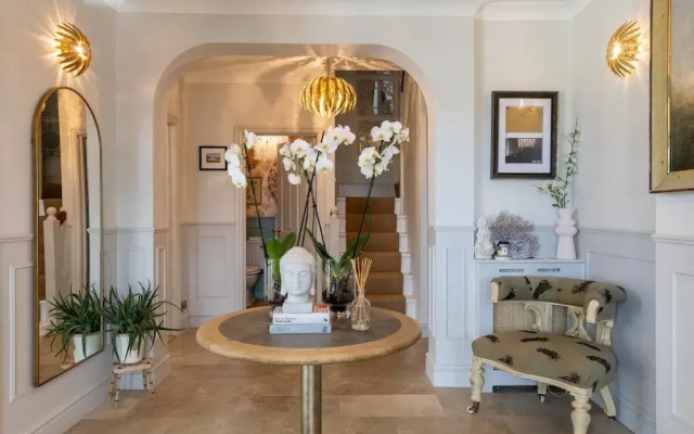 Seaview House - 5 Bedroom - Southgate