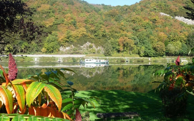 Mansion in Hastitre With Swimming Pool