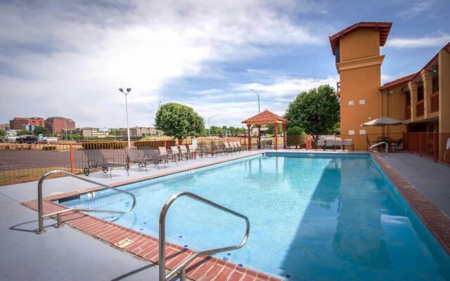 Quality Inn Kodak Sevierville