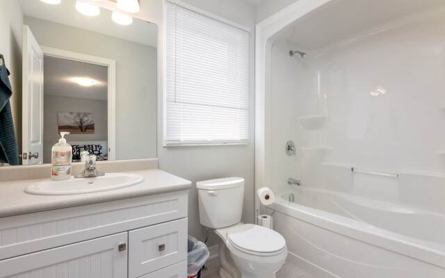 Luxury Entire house mins Niagara falls & Brock uni