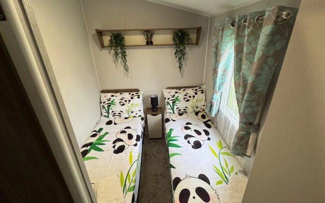 Haggerston Castle - Caravan - Sleeps 6 - Parking