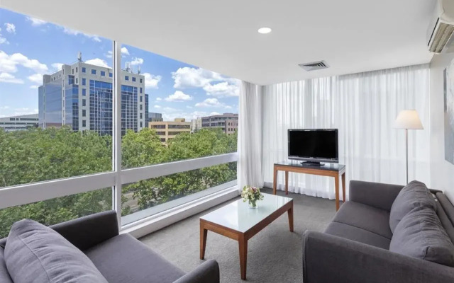 Park Regis Griffin Suites