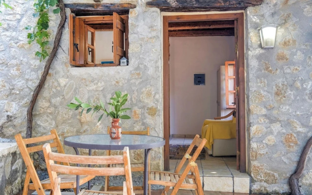 Inviting Villa In Palaiochora With Sea And Mountain Views