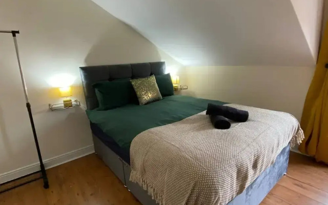 4BR House Popular Ravenhill Road