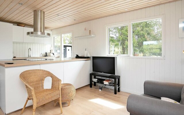 Garden View Holiday Home in Storvorde near Sea