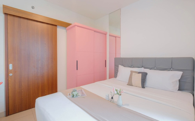 Minimalist Studio Room Grand Kamala Lagoon Apartment