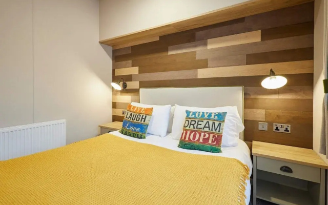 Host Stay Foxglove Lodge