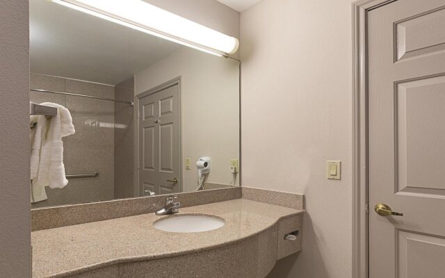 Kemah Edgewater Hotel, SureStay Collection by Best Western
