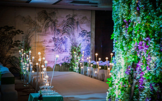 Palace Garden Hotel
