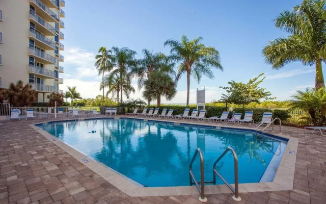 Estero Beach and Tennis