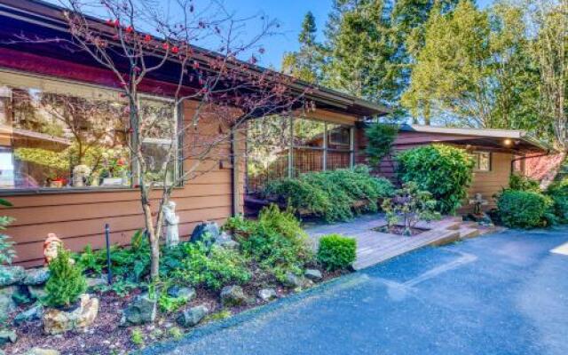 The Bridge and Balcony