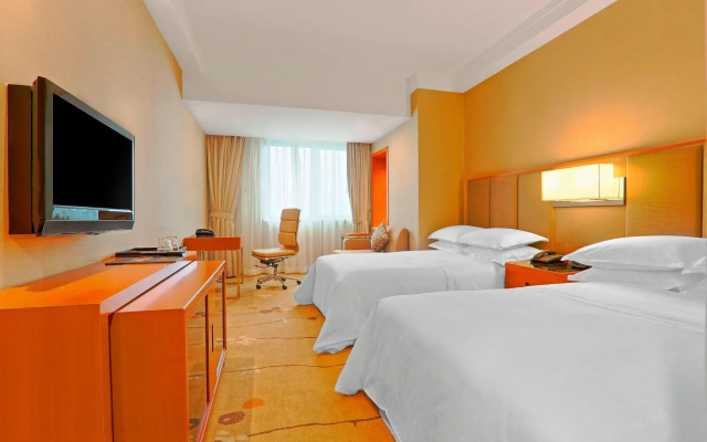 Sheraton Chengdu Lido Hotel