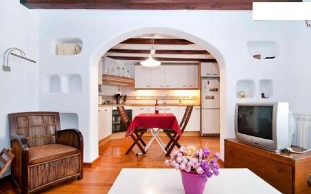 Quiet apartment! Sagrada Familia!