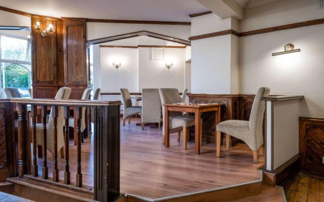 Superior Hotel