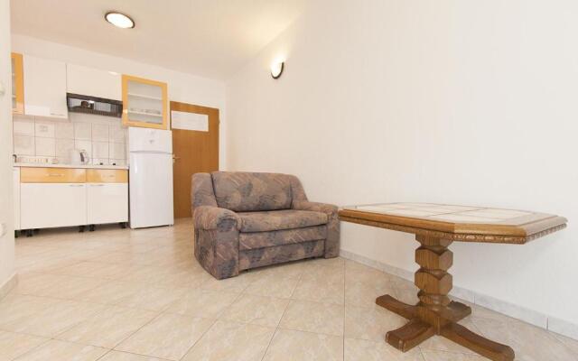 Apartments Zoran - beach 400m