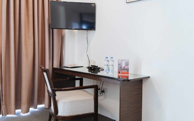 Reddoorz Premium @ Guadalupe Village