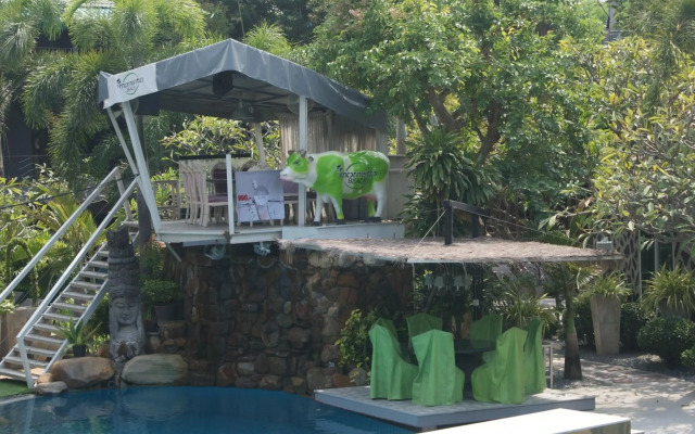 Momento Resort