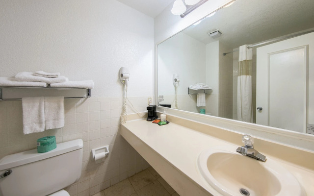 Americas Best Value Inn & Suites Brenham