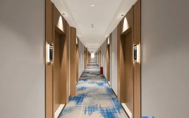 Yi  Jia  Hotel