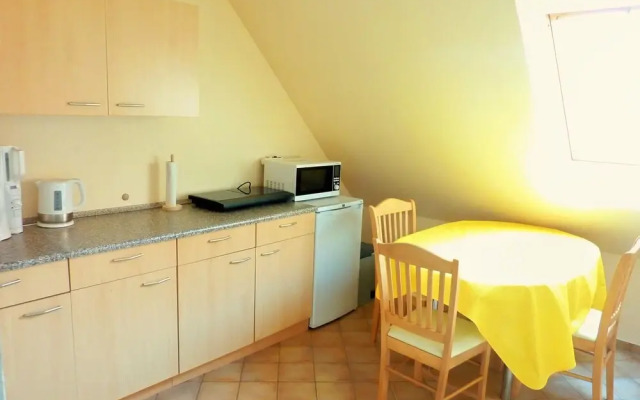 Beautiful Apartment near Forest in Ahrenshagen