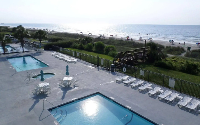 Tropical Seas Hotel