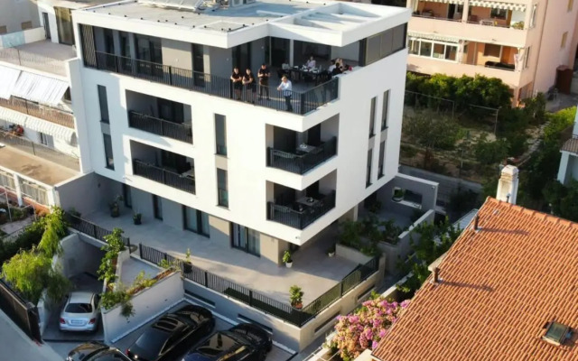 Villa Mare's 1