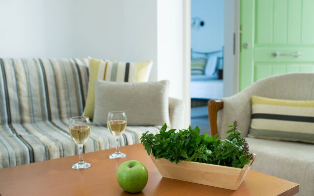 Mouras Resort - Luxury Maisonette Villas