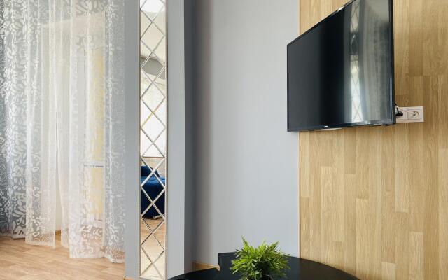 InnHome Apartments (ИннХоум) на проспекте Свердловский