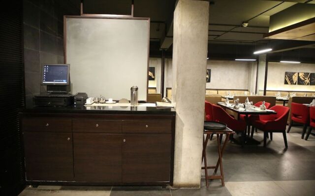 Rowan Tree by Poppys Chennai