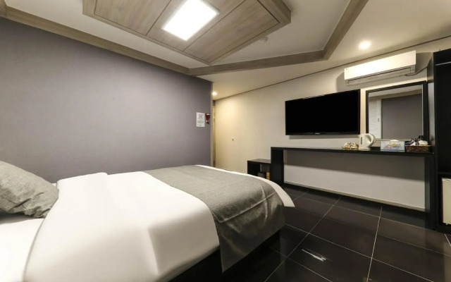 Major Hotel