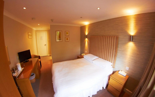 Abbotsford Hotel