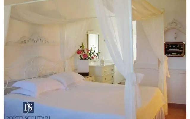 Porto Scoutari Romantic Hotel