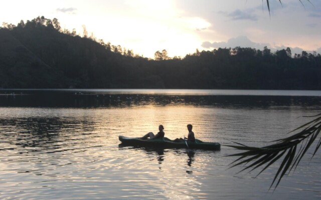 Babogaya Lake Viewpoint Lodge