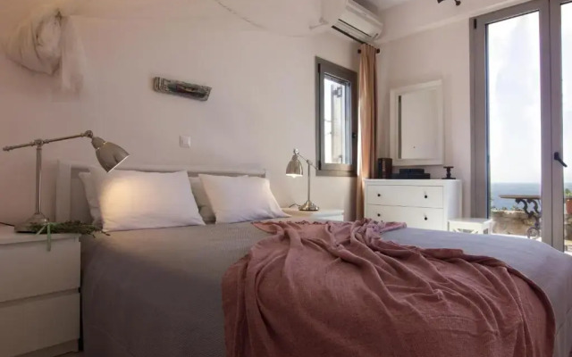 Mani Apartments Suites