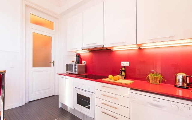 Miró in Barcelona with 2 bedrooms and 2 bathrooms