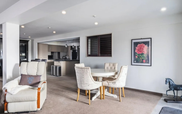 Manor Place Apartment