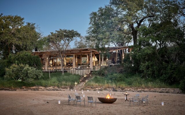 Thornybush Saseka Tented Camp