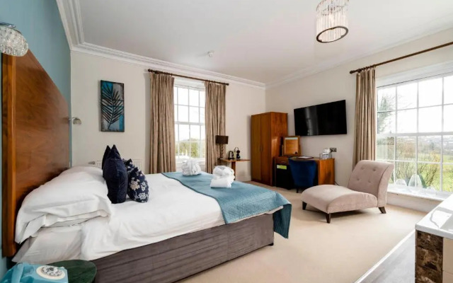 Fishmore Hall