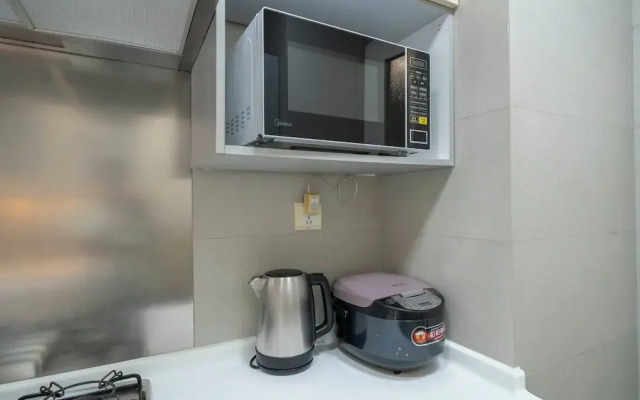 Tyms Luxury 2BR 1BA Apt Xujiahui Shops