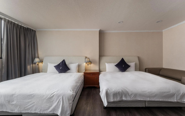 Hotel j Metropolis