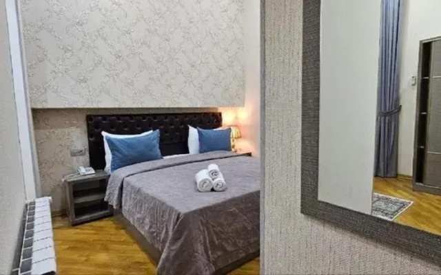 Mirror Baku