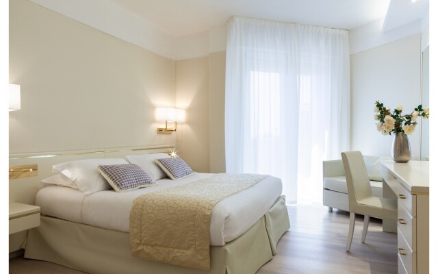 Hotel Bristol