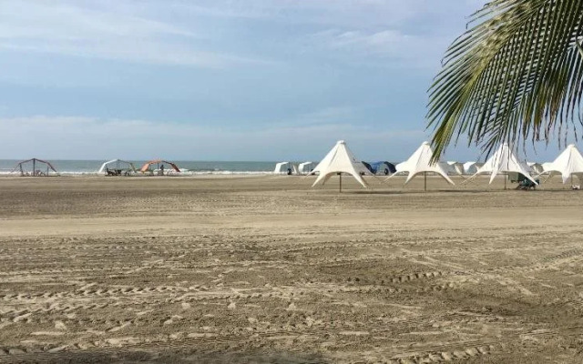 Edificio Seaway 935 ( Hotel Sonesta)