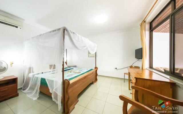 Tan-Swiss Lodge
