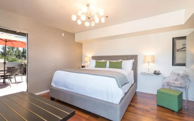 The Greens Hotel - Del Paso Blvd